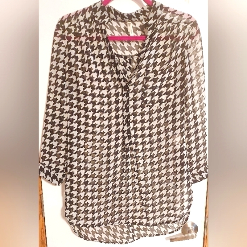 TRUTH NYC brand women's sheer black and white long sleeve blouse size M